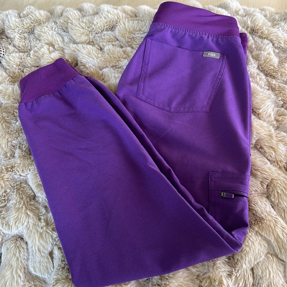 FIGS Ultra Violet Zamora Jogger XS Petite - Picture 3 of 3